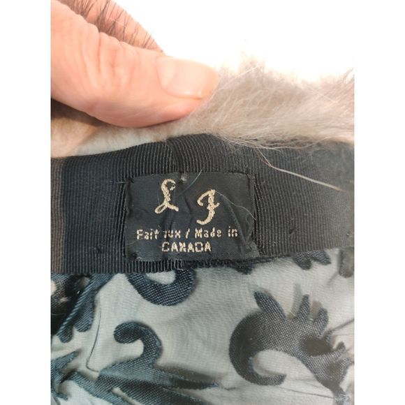 Vintage Racoon and Black Leather Fur Hat from Canada 21\